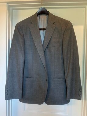 Never worn classic men's sports coat blazer